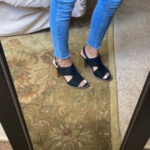NWT! Anna Chunky heels😍